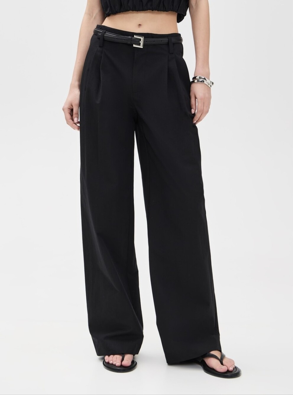 7 For All Mankind Black  Pleated  Pants Sz.24 NWT